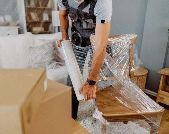 our packing and storage facility allows 24/7 access to your stored items for added convenience